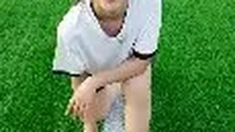 樊振东李现同框，日本街头偶遇皇马粉丝团