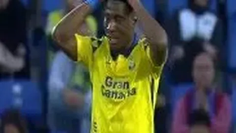 “墨西哥联赛黑马狂飙，9胜7负赛季悬念迭起！揭秘不按常理出牌的神秘征程！”